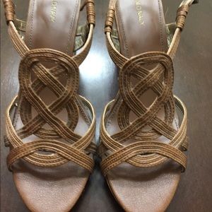 Old Navy brown wedges. Size 8.